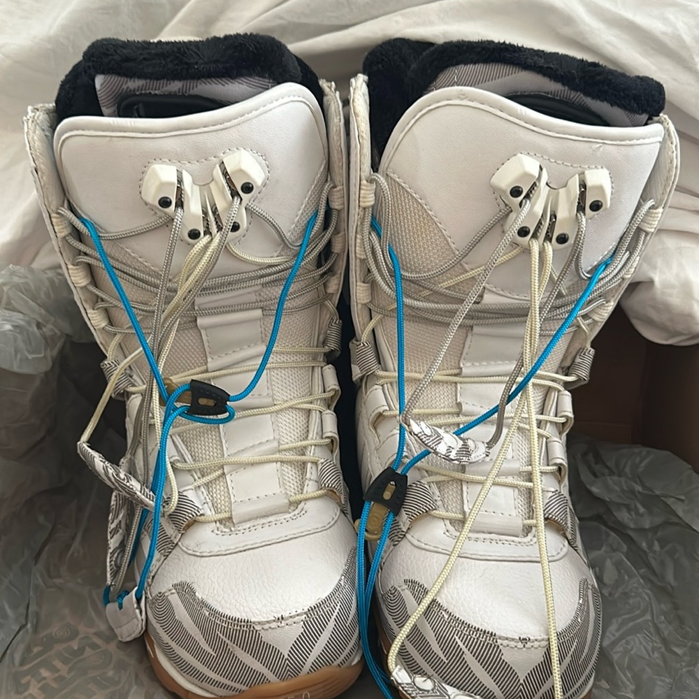 Nitro MMIX Snowboarding Boots size 38